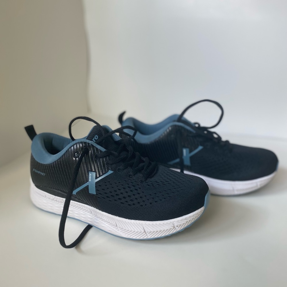 Xelero Walking/Running Shoes